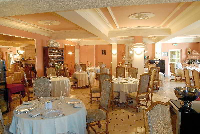 Logis Aux Maisons Екстер'єр фото