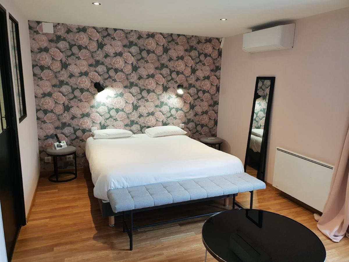 Logis Aux Maisons Екстер'єр фото